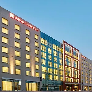 Hilton Garden Dubai, Mall Avenue מלון