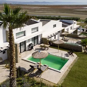 Ξενοδοχείο με διαμερίσματα Flamingo View &